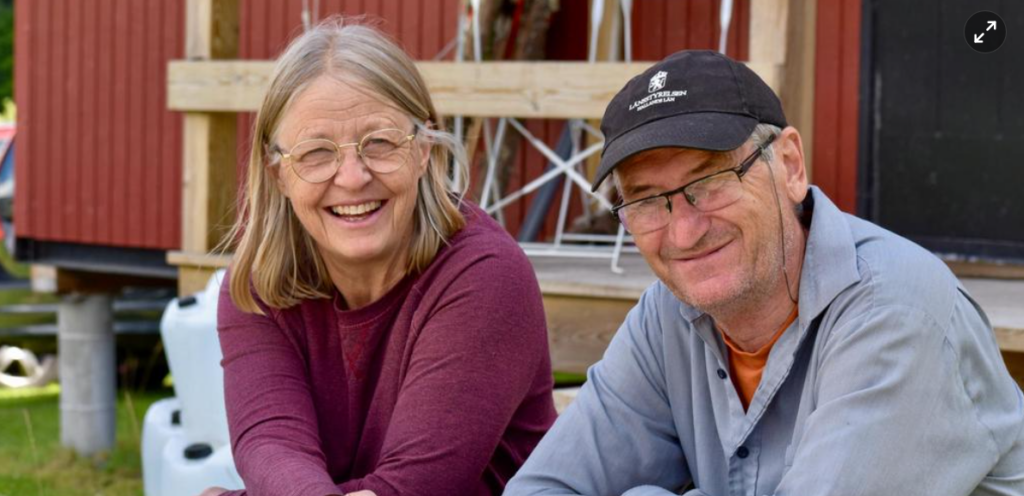 HG Karlsson och Karin Enemar. Bild från Hallandsposten. Fotograf Hanna Nordemark